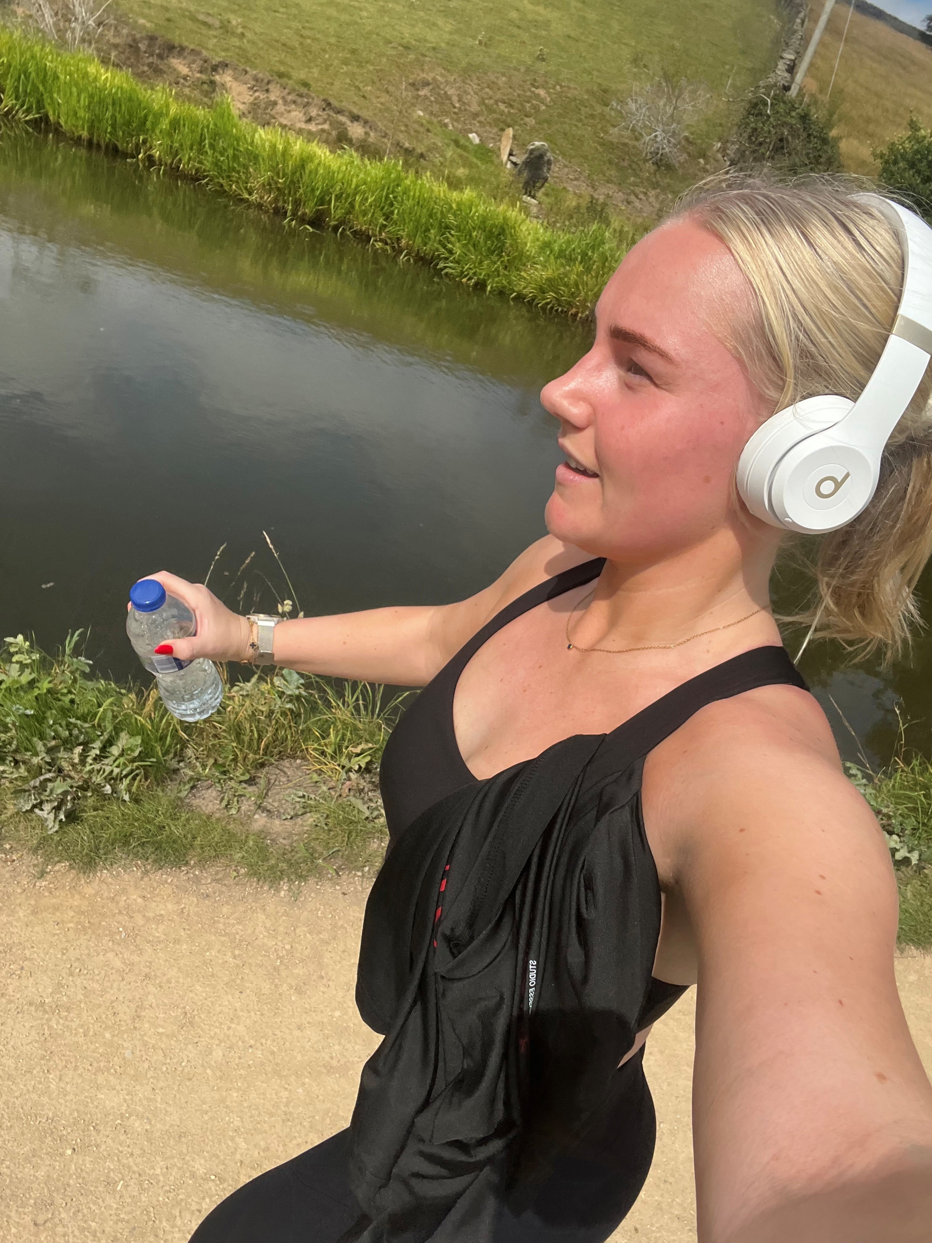 “Running the London Marathon Is My Way of Remembering My Mum and Celebrating My Best Friend’s Strength”