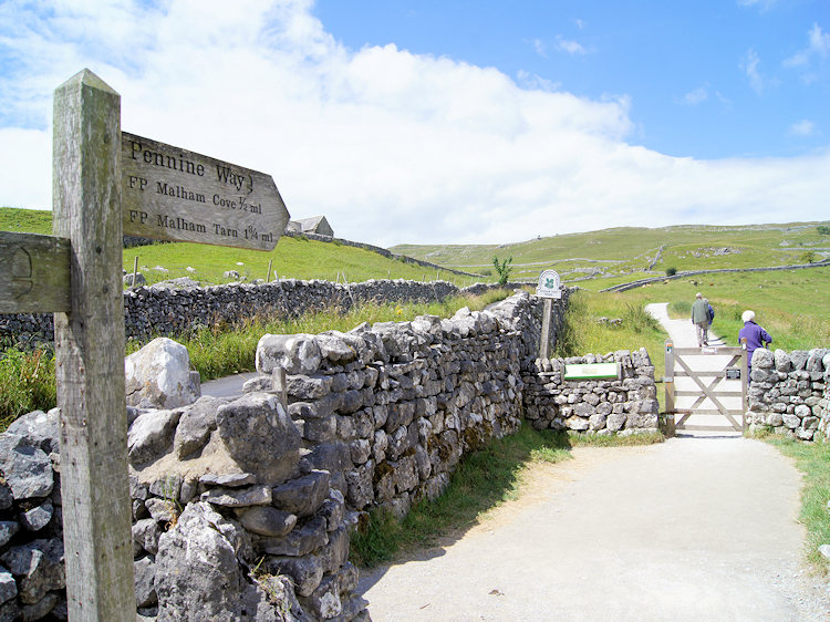 Malham Cove, Gordale Scar & Janet’s Foss Walk