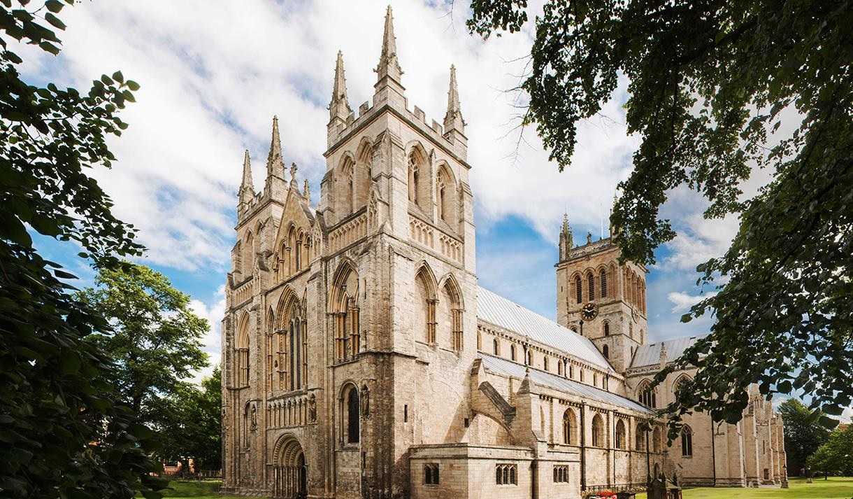 Art in the Aisles: East Riding Artists Bring Creativity to Selby Abbey