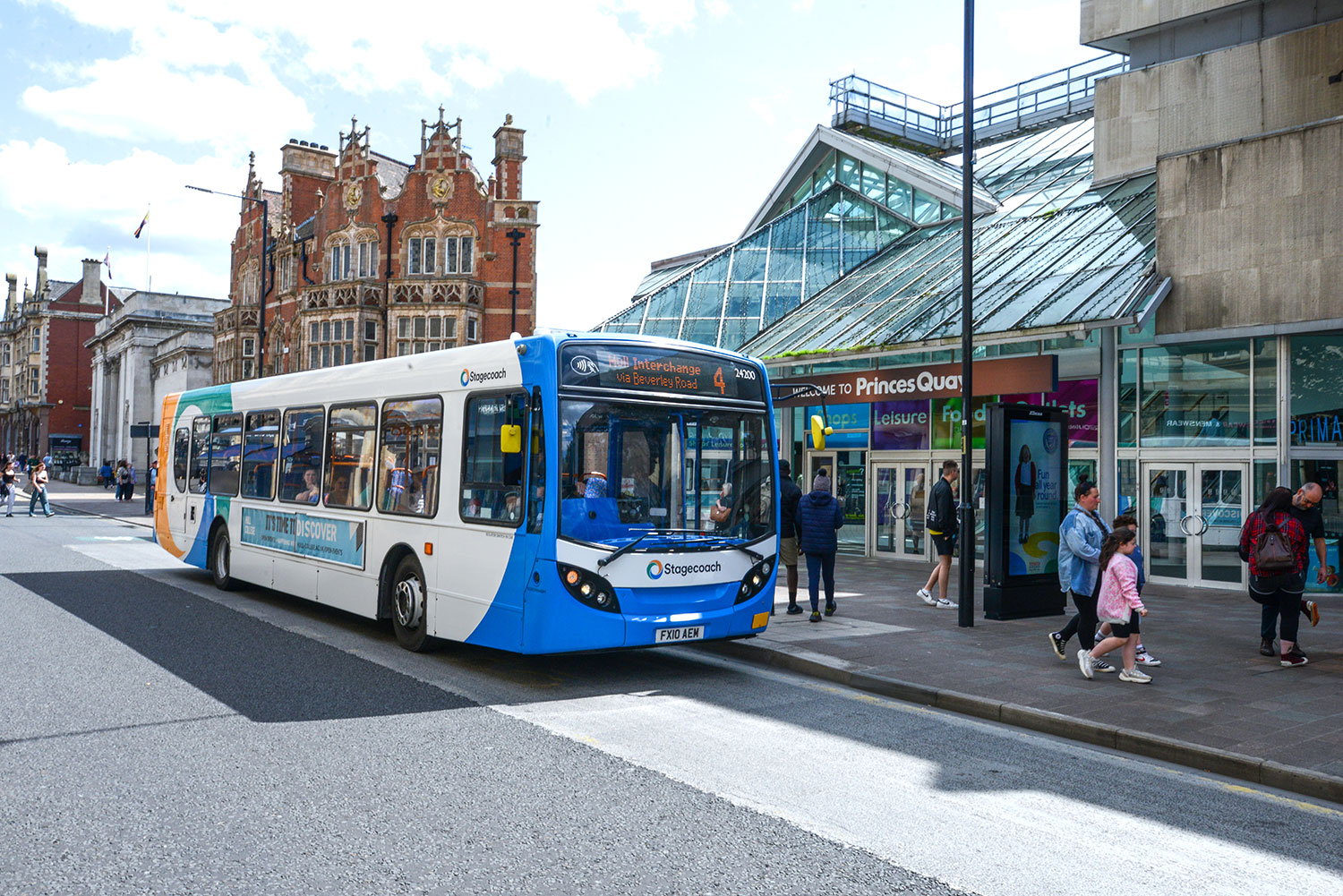 Featured image for University of Hull Staff Benefit from 40% Travel Savings with New Stagecoach Partnership - Traffic & Travel