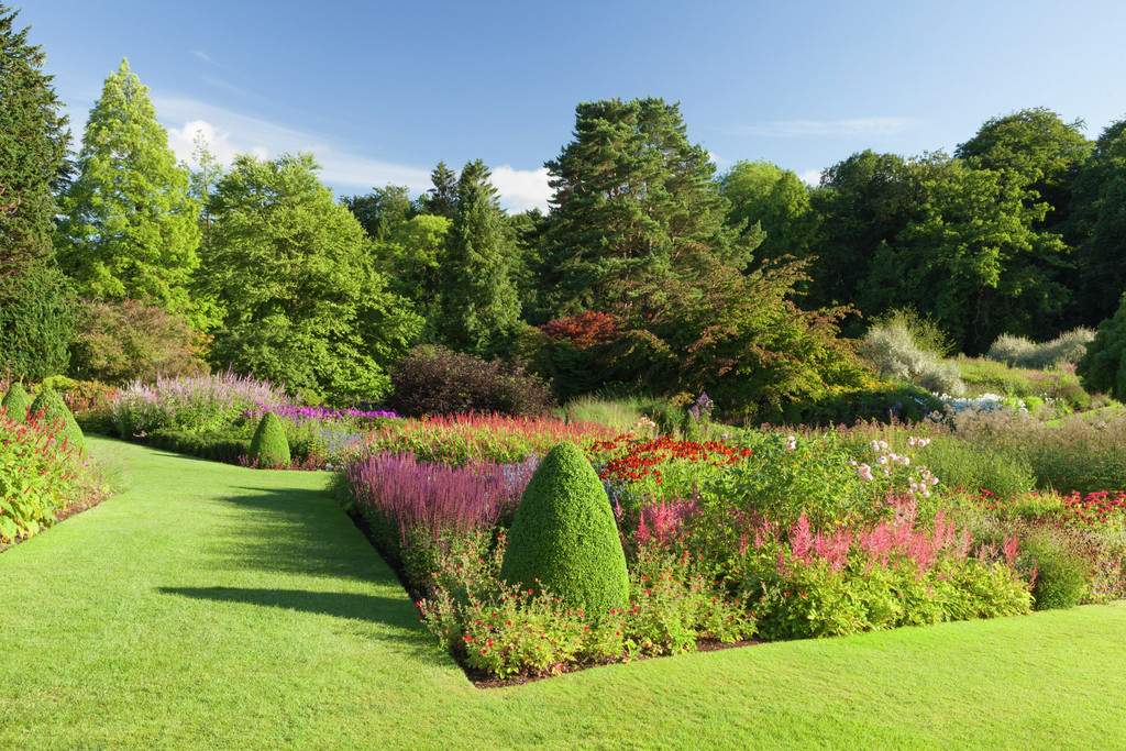 RHS Garden Harlow Carr: A Visitor's Guide to Yorkshire's Horticultural Jewel