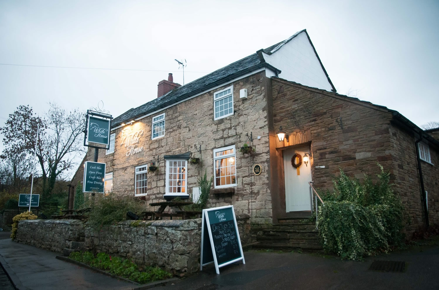 White Horse, Ledston