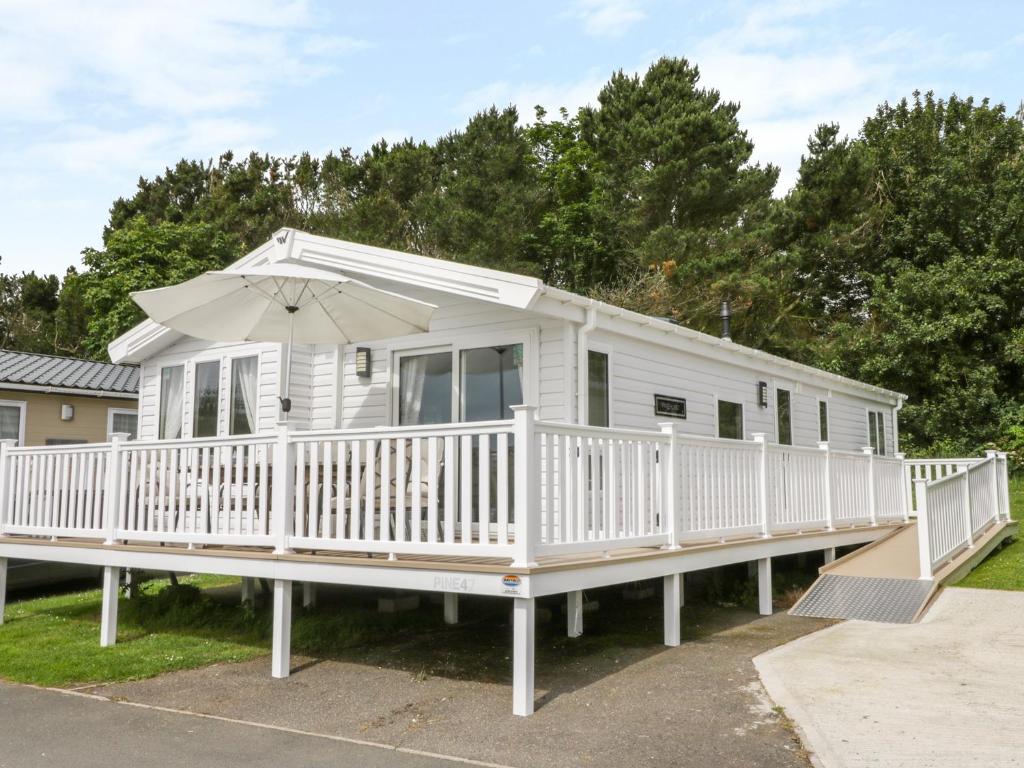 Accommodation at Cayton Pines in cayton