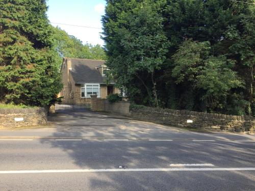 Accommodation at Fernbank Suite in grenoside