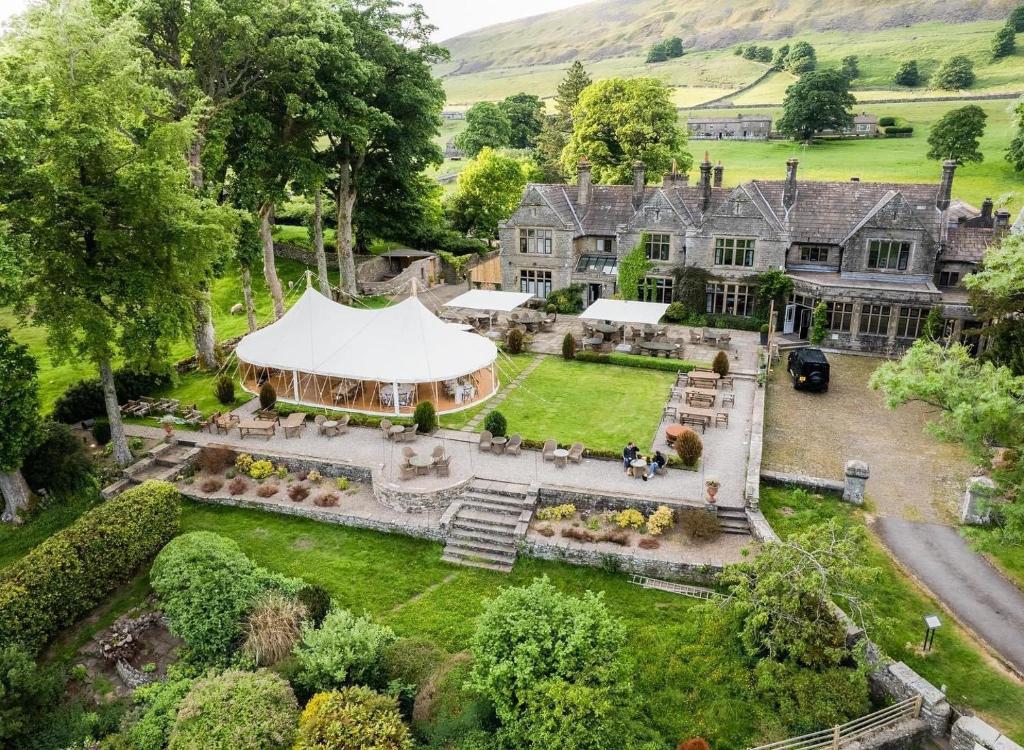 Accommodation at Simonstone Hall Hotel in simonstone