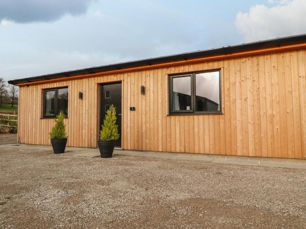 Whernside Lodge