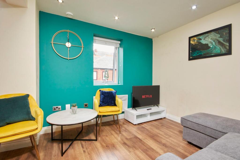 The Emerald Abode of Leeds - Sleeps 6 - Parking