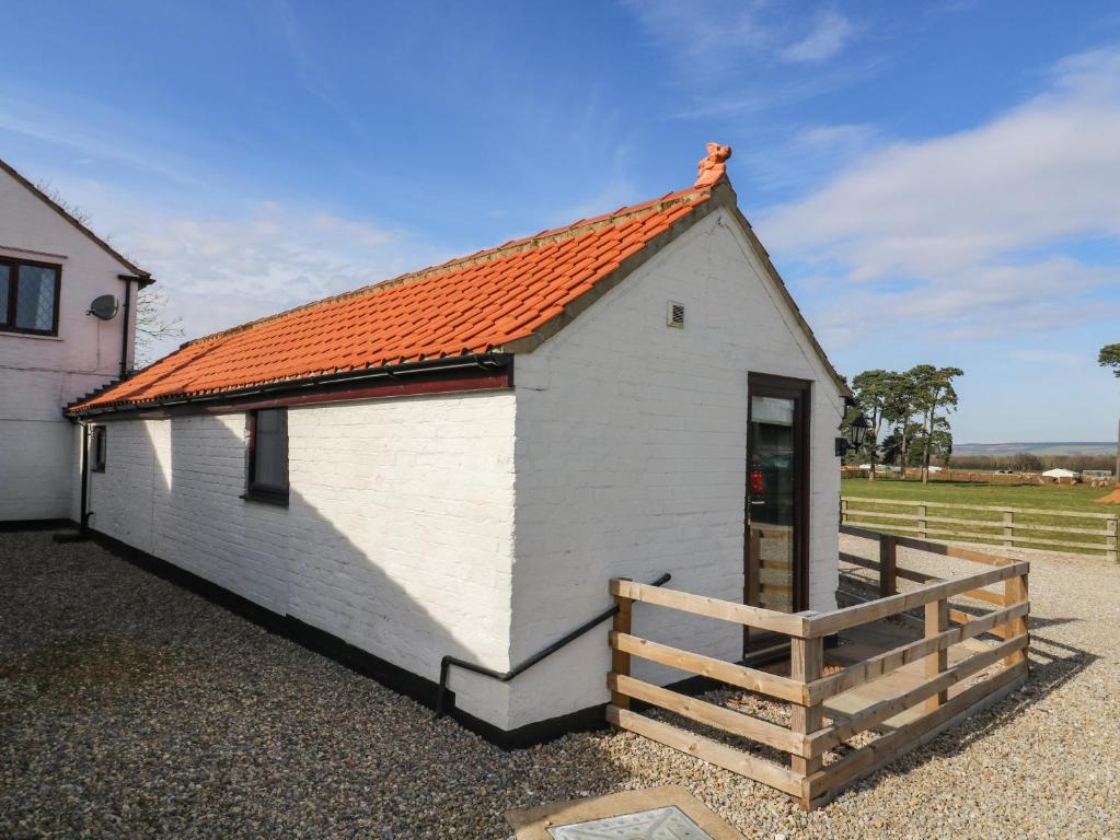 Accommodation at Cowshed Cottage in east knapton