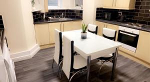 Wakefield Holiday Home - By Duplex Relocations
