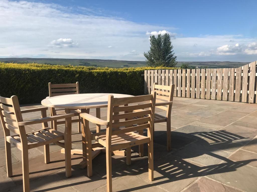 Accommodation at Church View, Aysgarth - modern self contained, with amazing views. in arrathorne