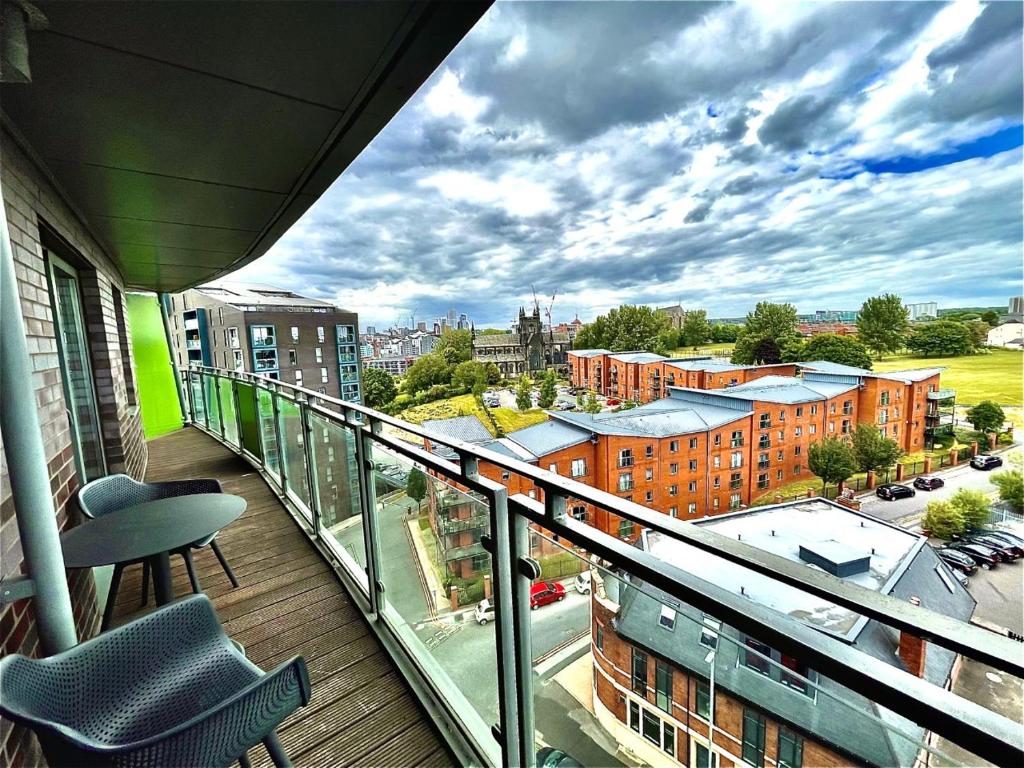 Stylish Leeds City Apartment, Free Parking, Balcony