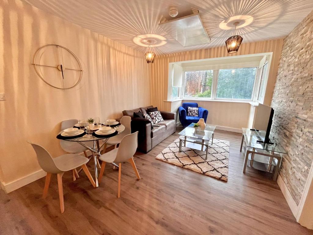 Spacious 2 bedroom Catterick Flat Free Off Parking
