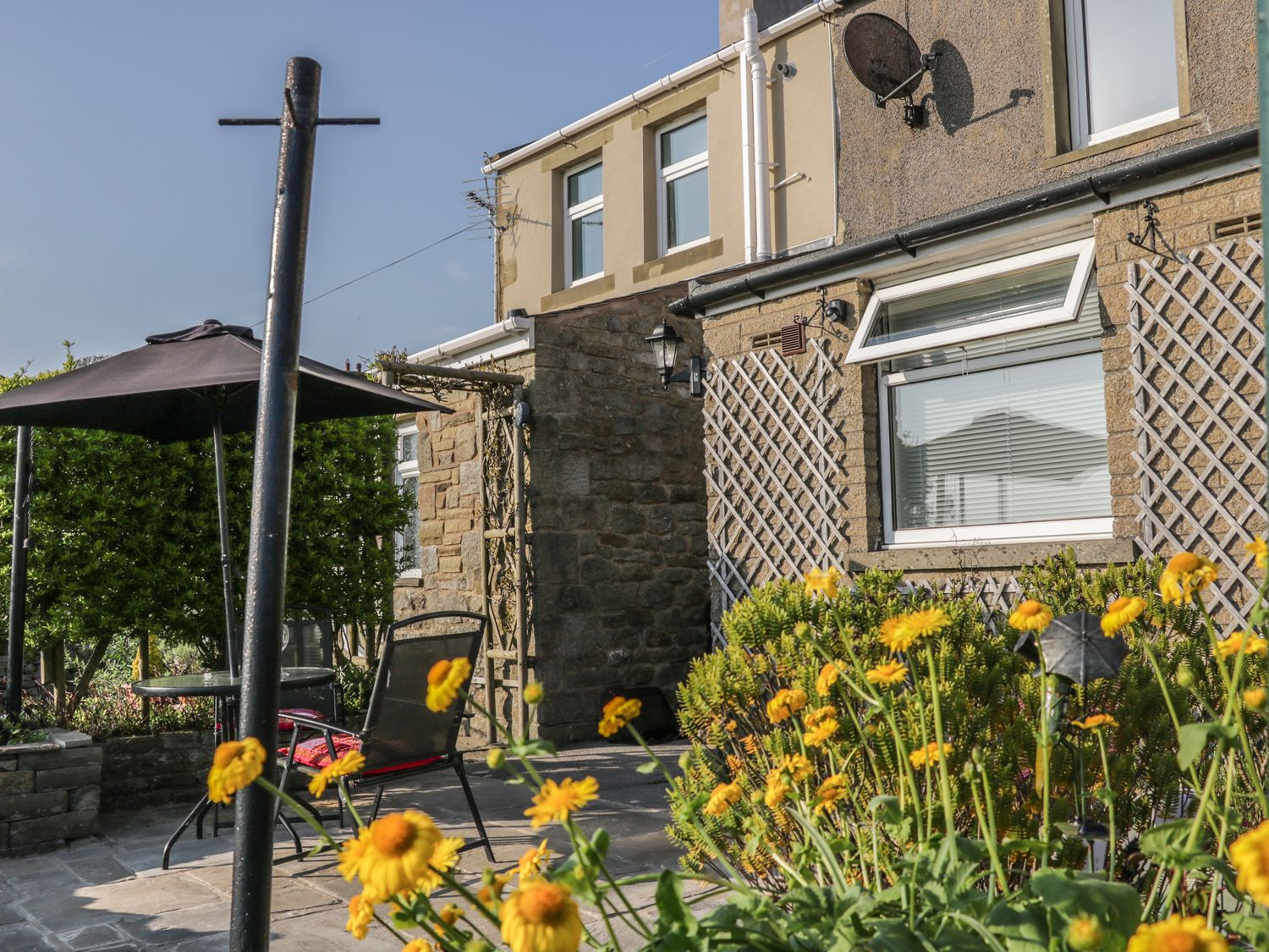 3 Guys Cottages
