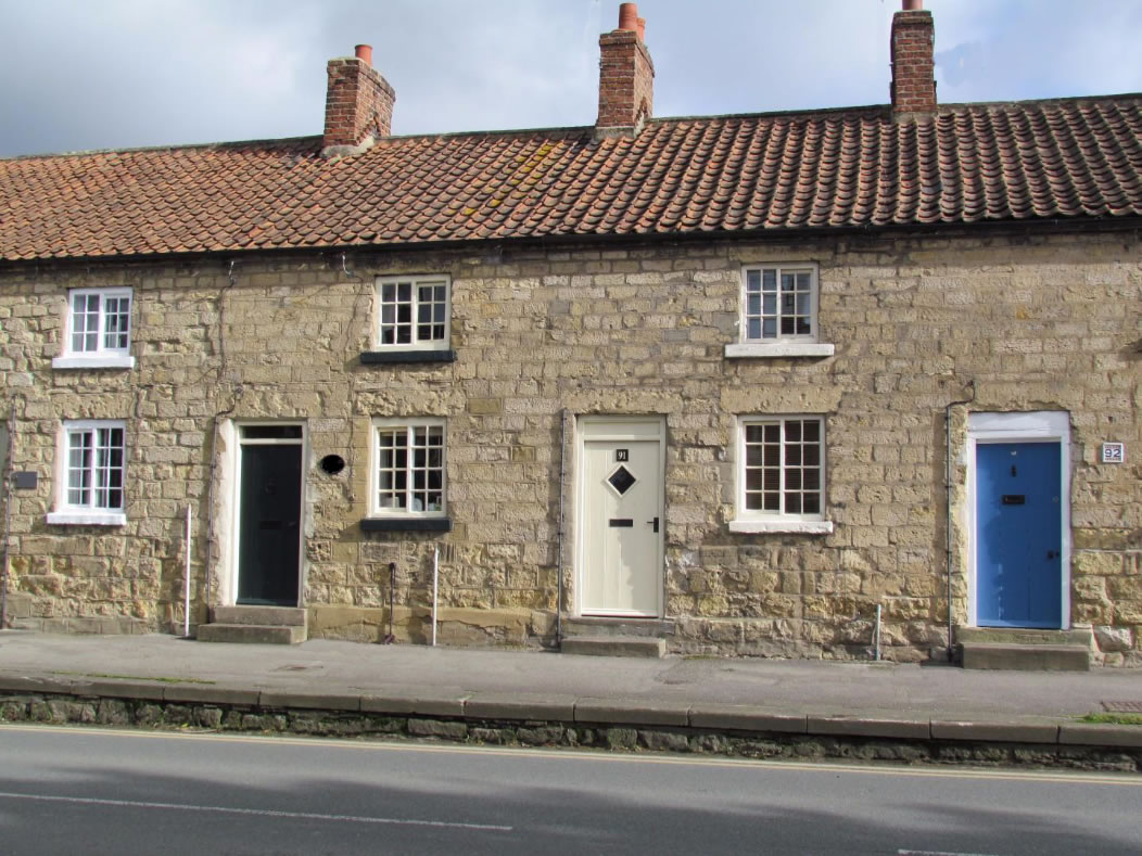 Appleleaf and Cloverleaf Cottages