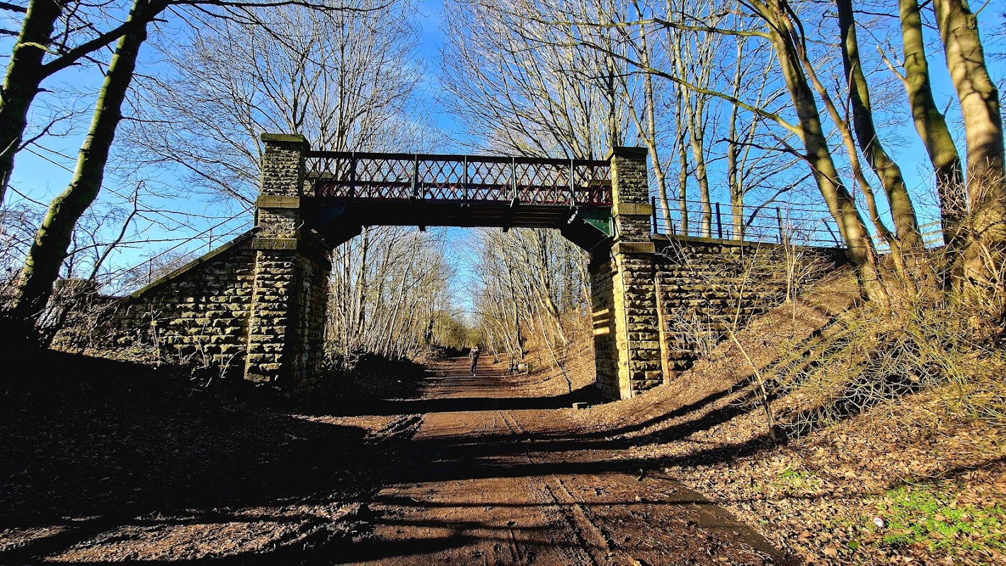 Railway Footbridge - historic-sites in barnsley