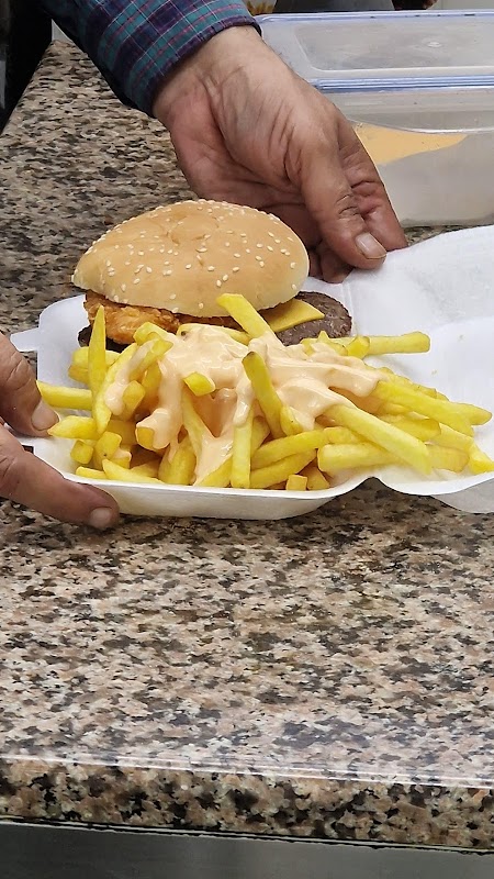 Safs pizza - Takeaway in beeston