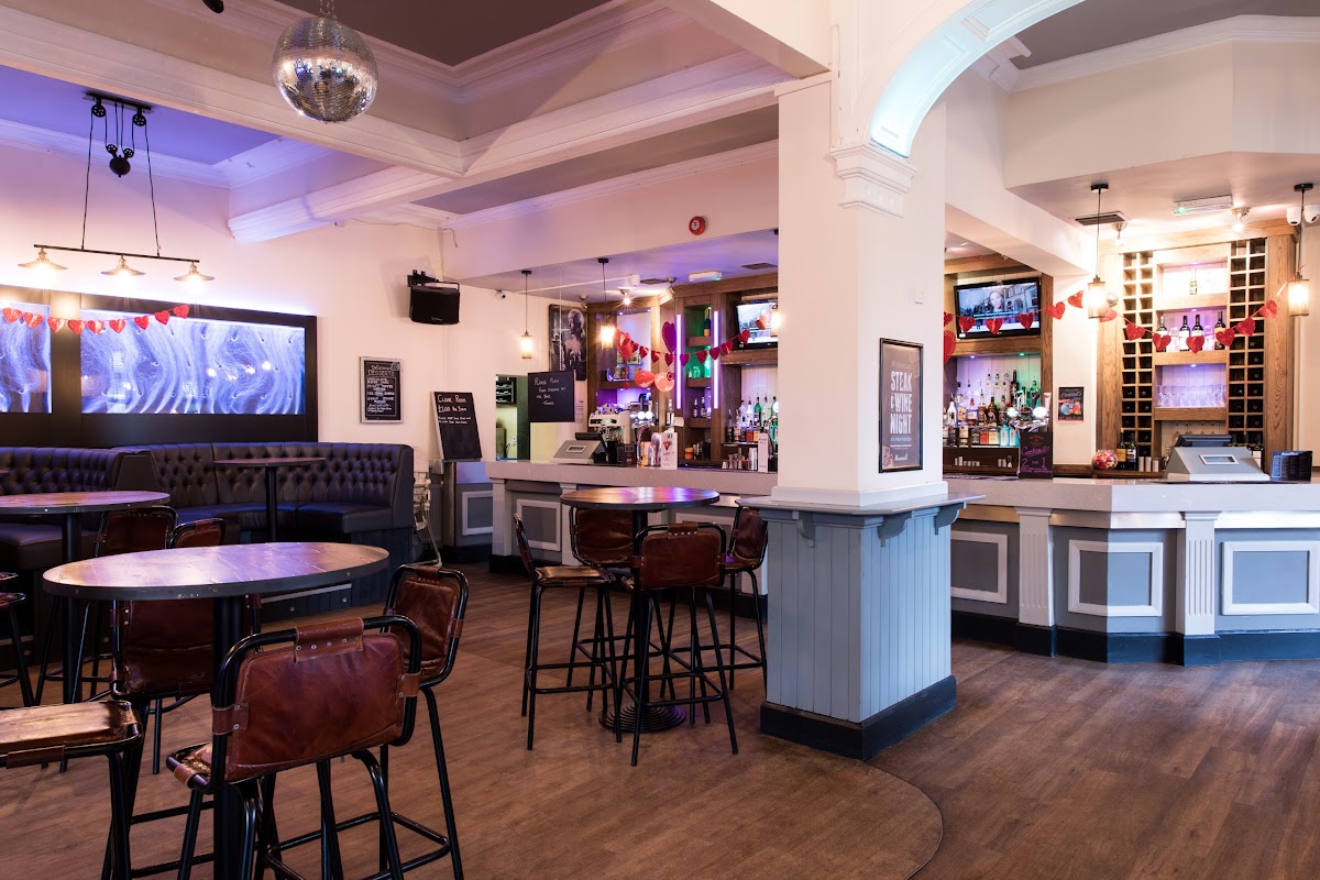 Food & drink at Maverickβs in bingley