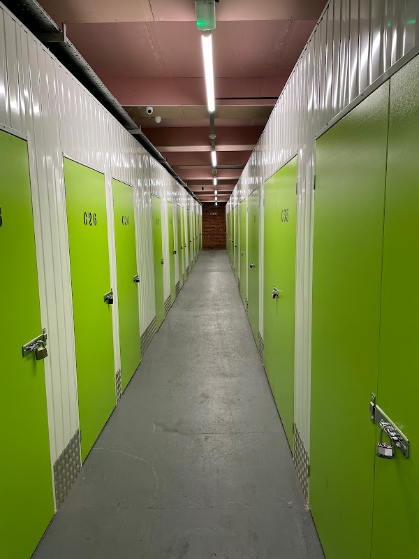 Incredible Bulk | Self Storage Bradford