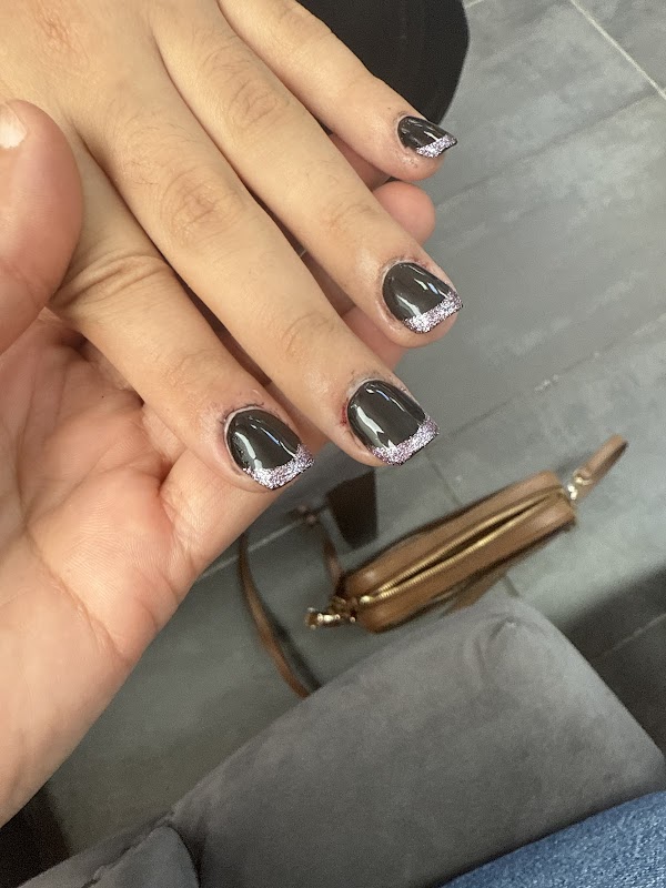 Miss Nails