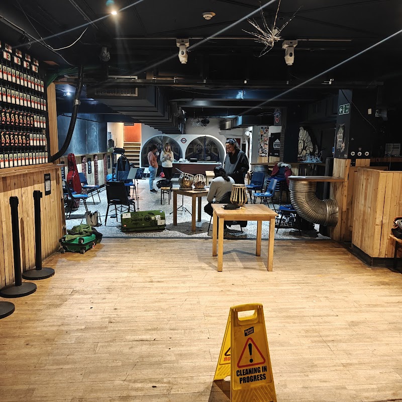 Platform Bar