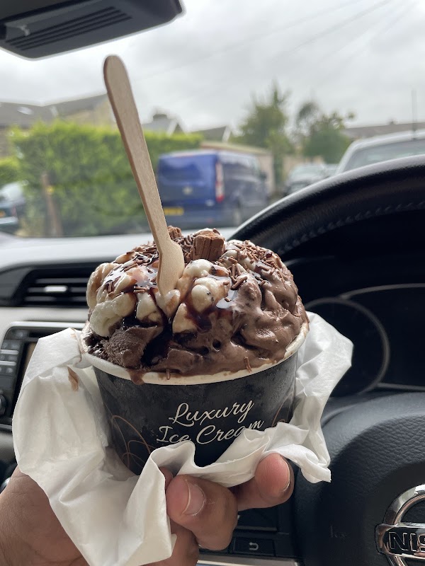Shandaar Sweets & Ice Cream Bar