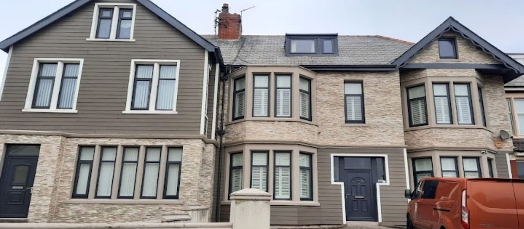 UPVC Spray Painters