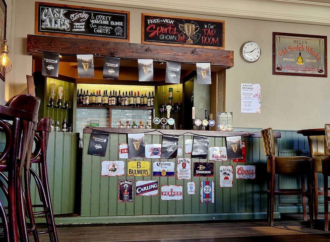 The Half Moon Elloughton