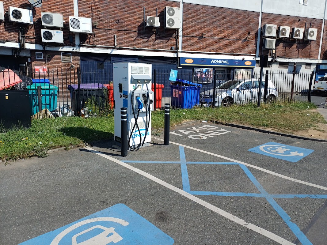 GeniePoint Charging Station