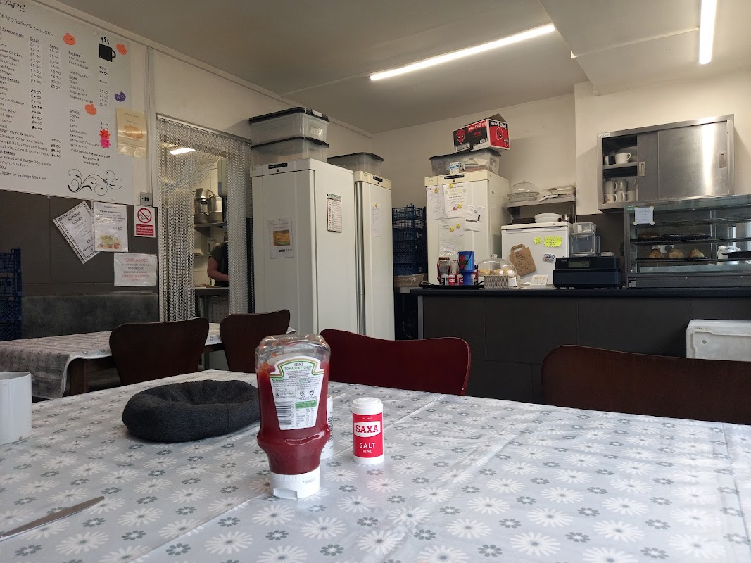 Triangle Cafe