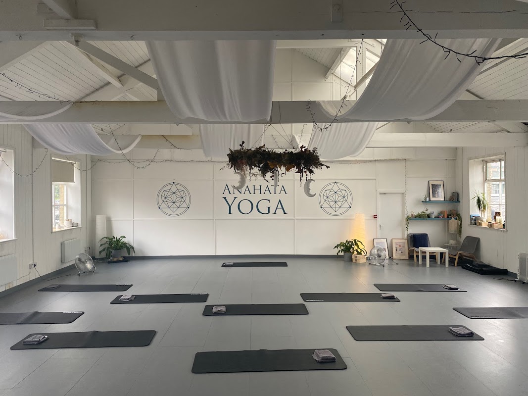 Physio-led Pilates with Louise Samuels