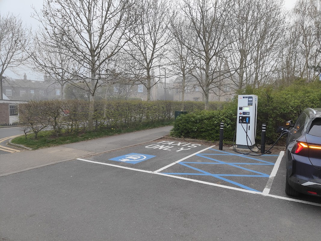 GeniePoint Charging Station