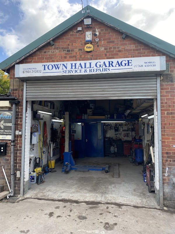 Townhall Garage Guiseley