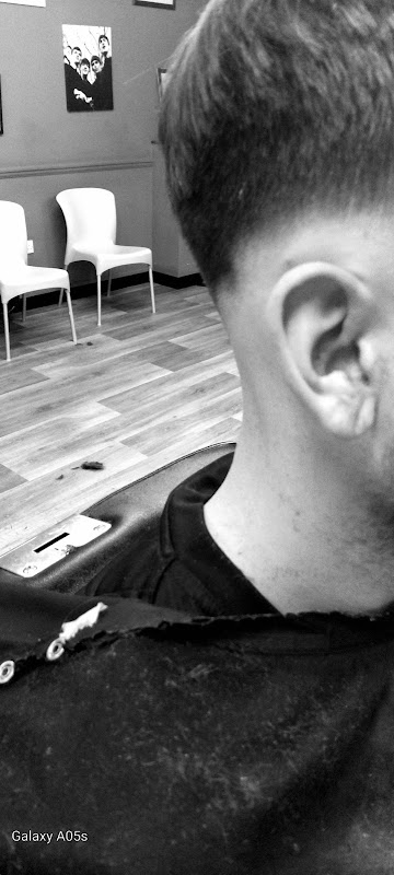 MARC JOHN'S BARBER'S SHOP