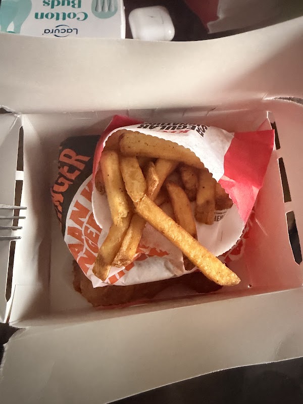 KFC Omega Boulevard - Takeaway in hay green