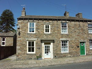 Accommodation at Honey Pot Cottage in high bentham