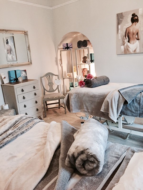Estetica Beauty Clinic - beauty-salons in huddersfield
