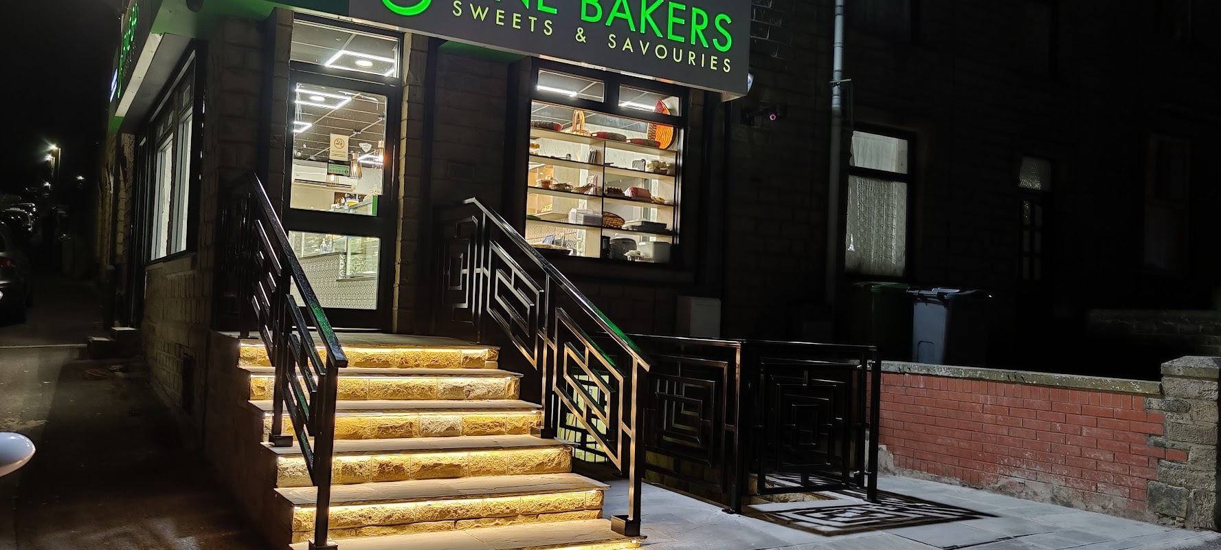 Fine Bakers - Sweets & Savouries