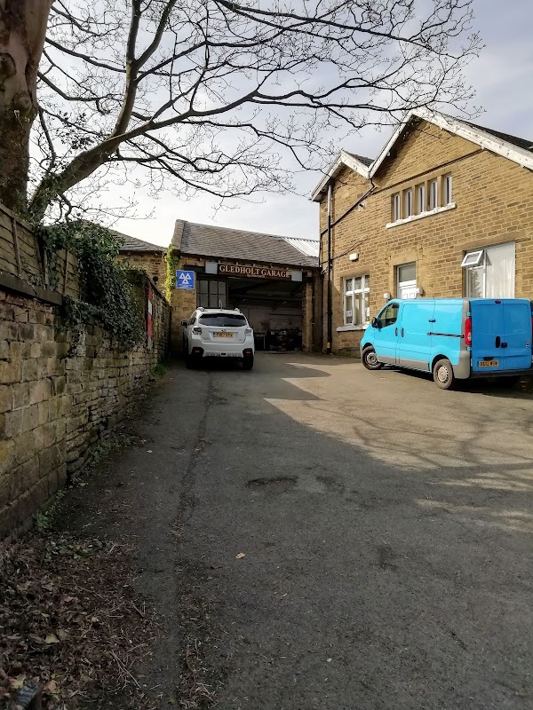 Gledholt Garage