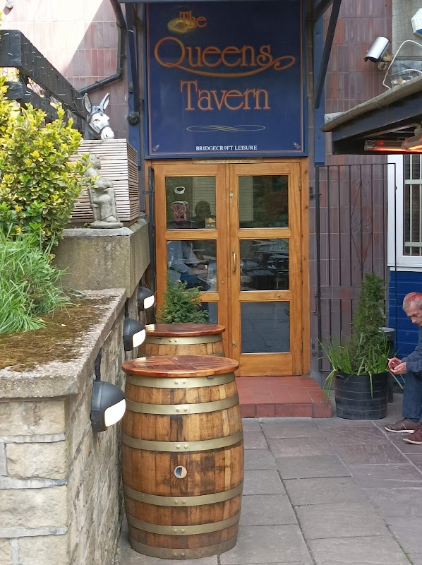 Queens Tavern