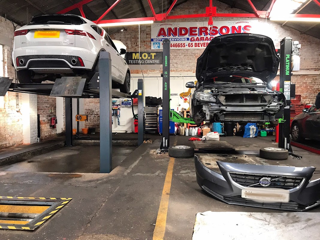 And Son Garage / Andersons Garage