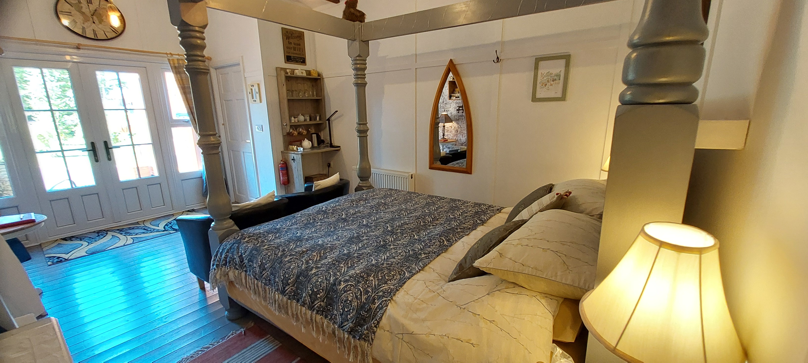 The Roost Retreat Leeming Bar