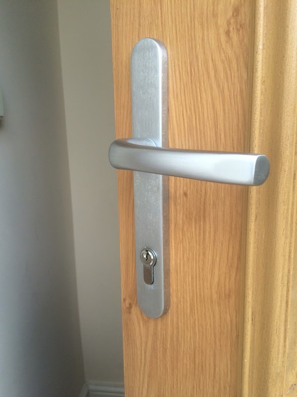 1st Leeds Locksmiths & UPVC Repairs