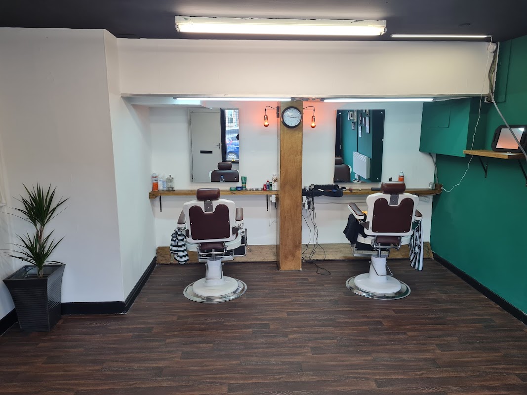 BARBERING ARTIST
