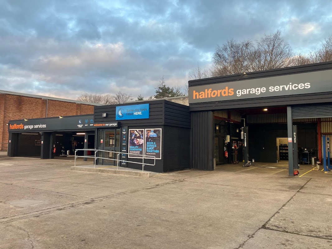 Halfords Garage Services Harrogate (Ripon Road) - Garages in knox