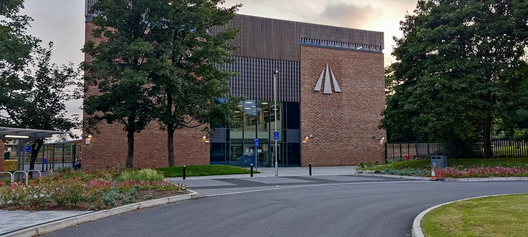 Dixons Trinity Chapeltown