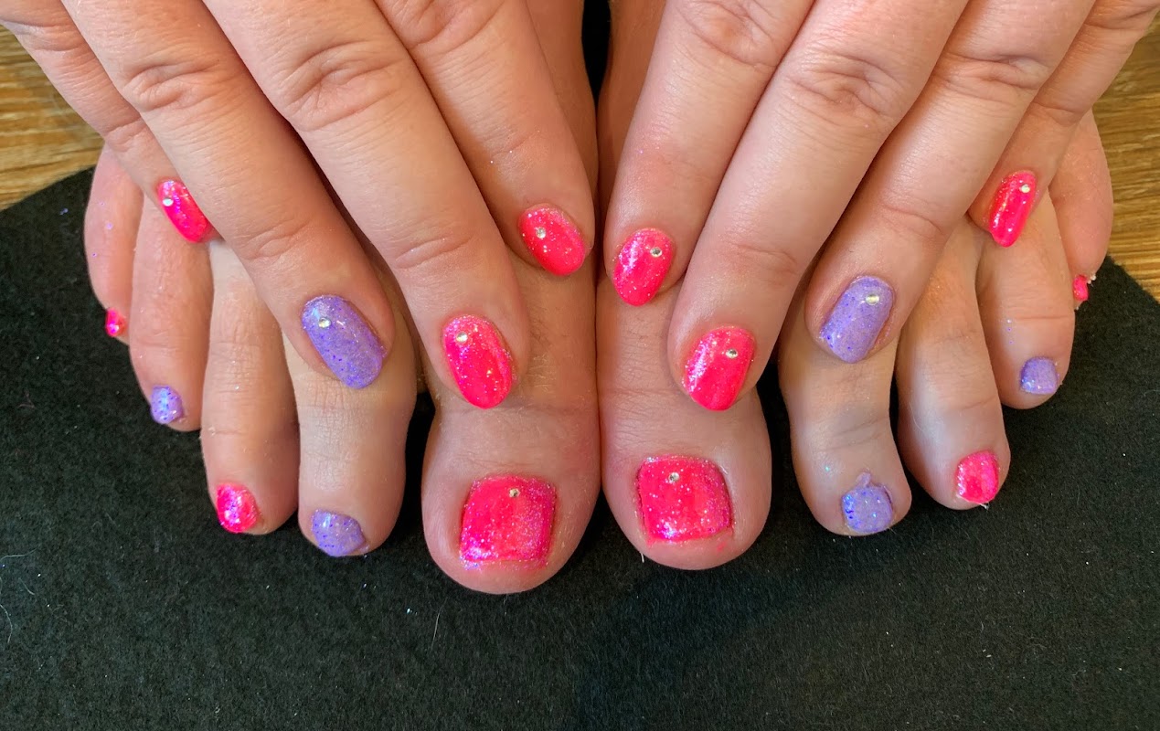 Simply Nails