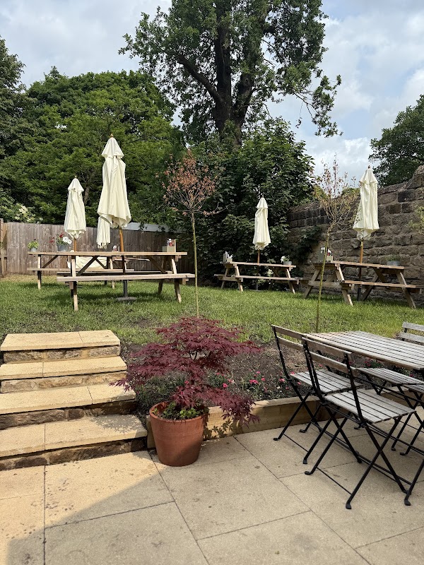 Three Cottages, Meanwood Park