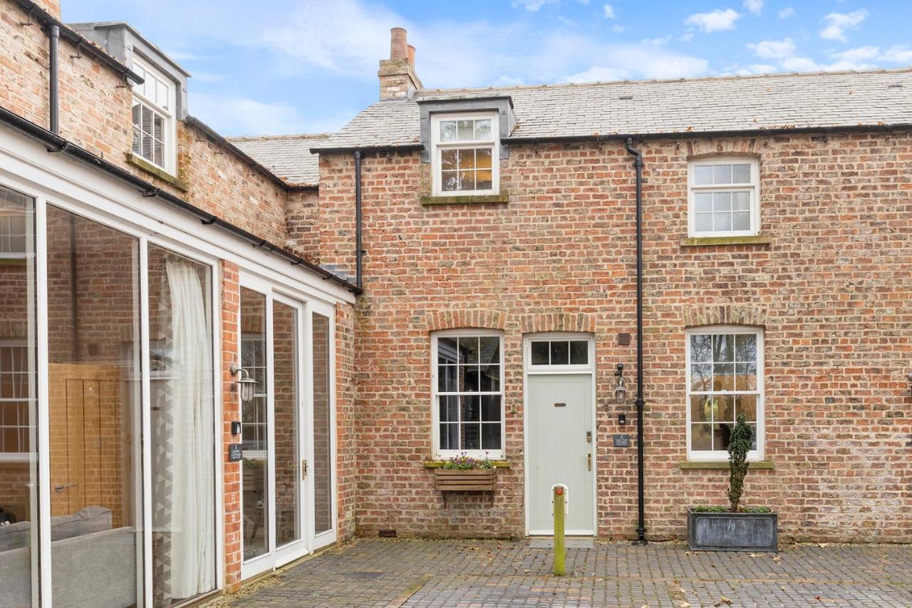 No 3 - Lime Tree Cottage - Pass the Keys — photo 5