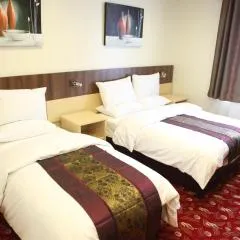 Aphrodite Suites Huddersfield — photo 3
