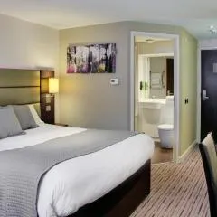 Aphrodite Suites Huddersfield — photo 5